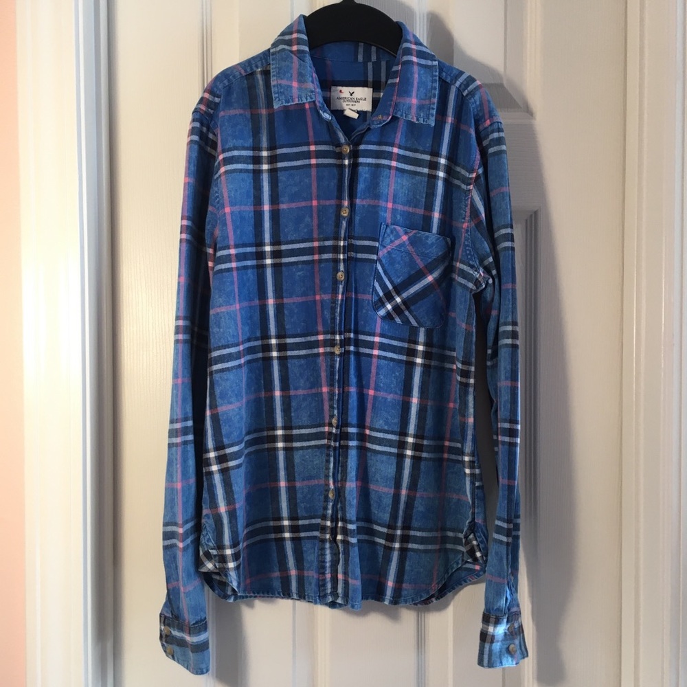 American Eagle Outfitters Junior Plaid Button Down